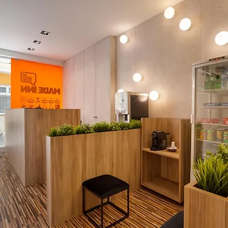 Made מלון פורטימאו